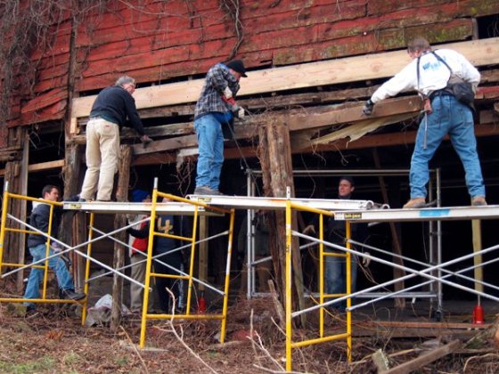 156636_135699059818641_123223181066229_165787_3310579_n